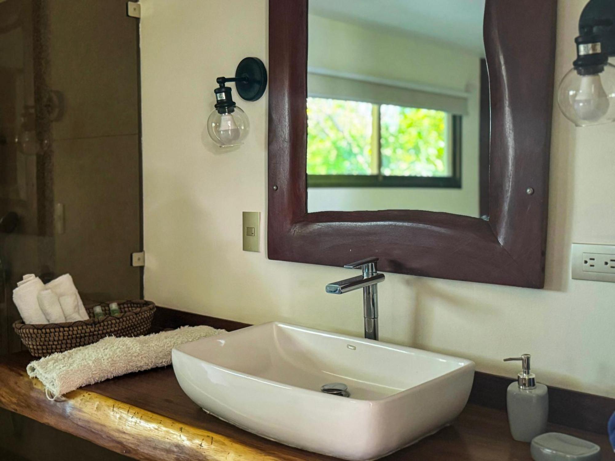 Cocobolo Beach Boutique Hotel San Juanillo Eksteriør billede